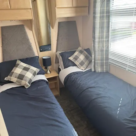 Caravan By The Sea Κάμπινγκ *